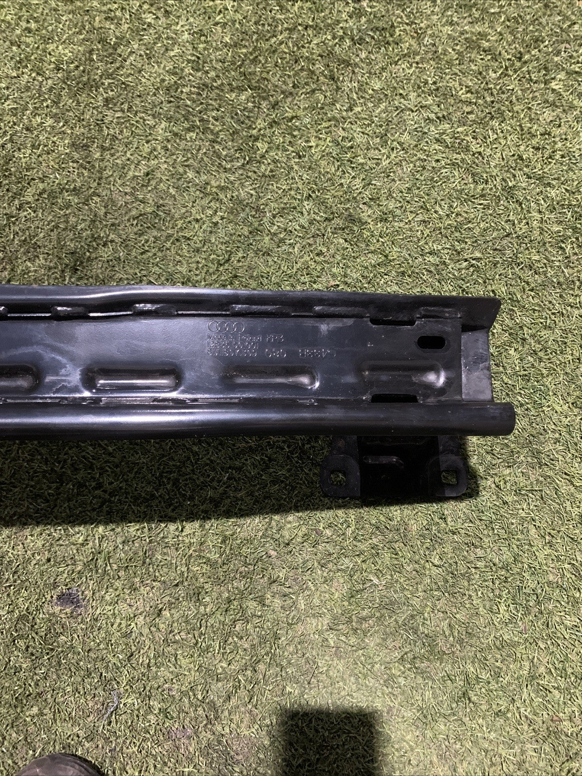 TRAVERSA PARAURTI POSTERIORE PER AUDI Q2 Serie (GAB) 81A807309A (16>)