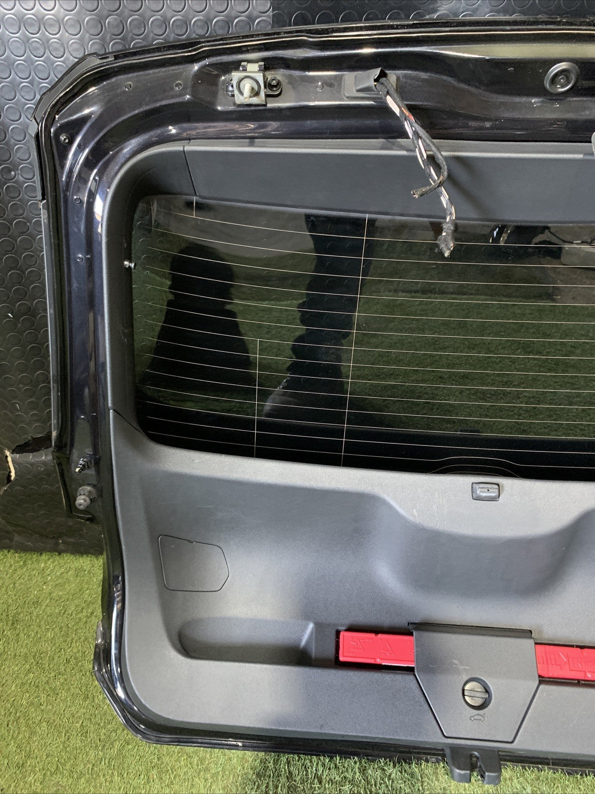 COFANO BAULE PORTELLONE CON TELECAMERA POSTERIORE VOLKSWAGEN T-ROC 2024