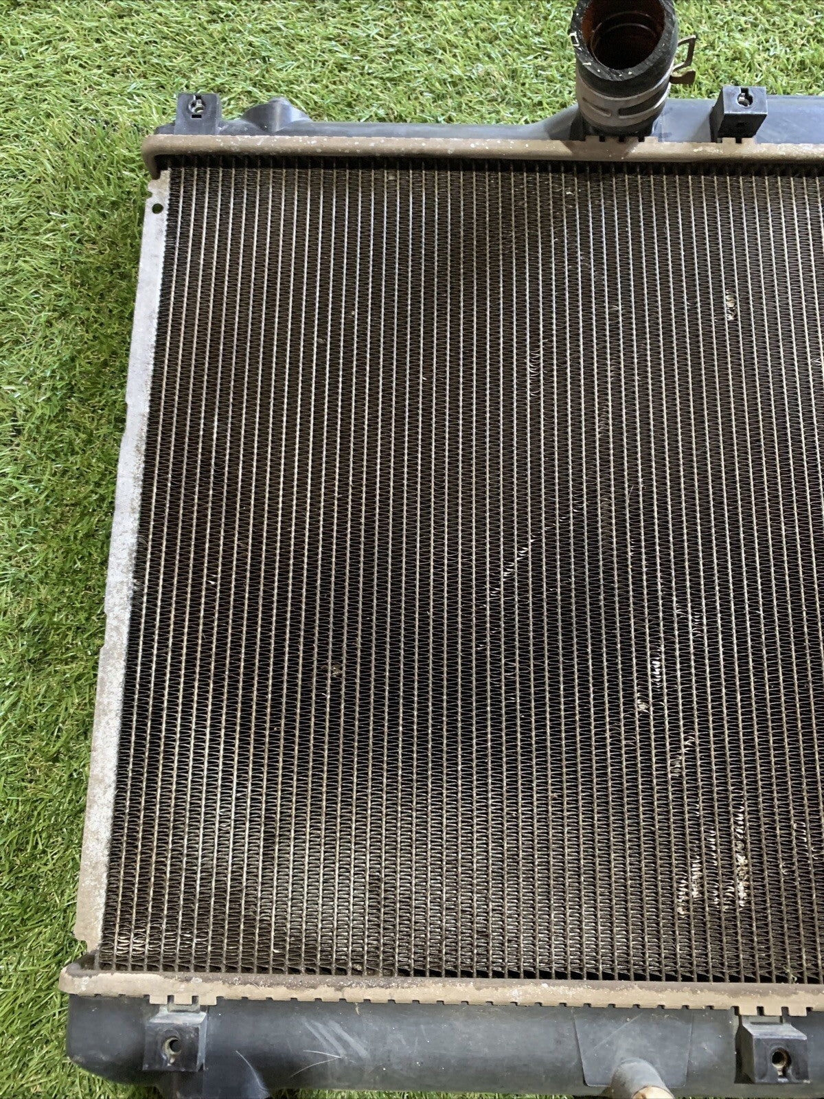 Radiatore Acqua Fiat Sedici 1.9 Diesel 71742136