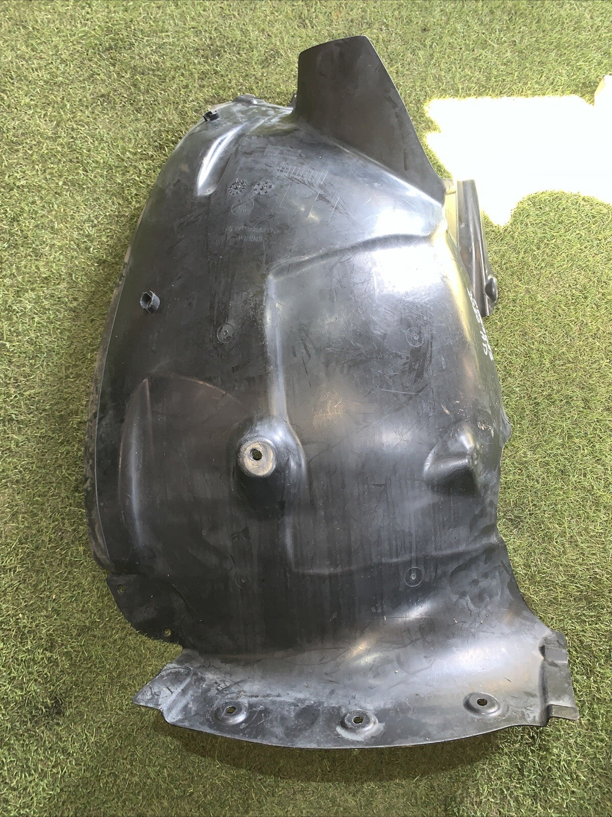 PASSARUOTA ANTERIORE SINISTRO MERCEDES Classe A Serie (W177) A2476906500