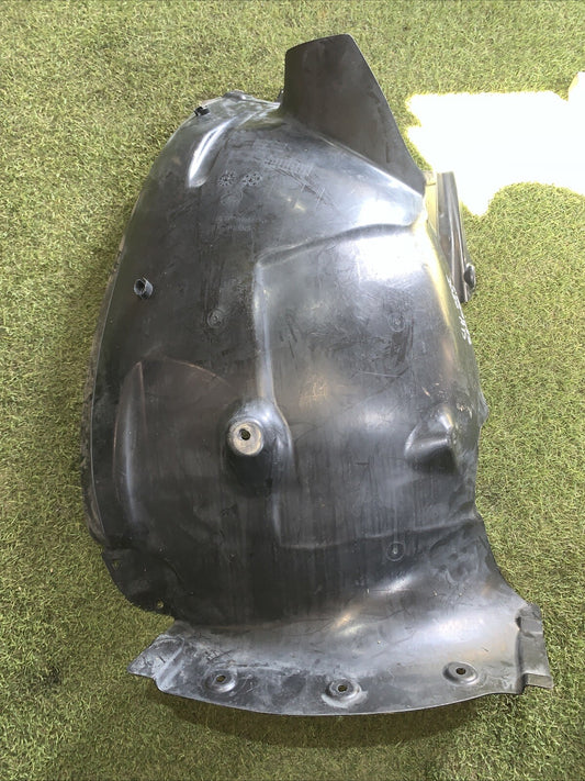 PASSARUOTA ANTERIORE SINISTRO MERCEDES Classe A Serie (W177) A2476906500