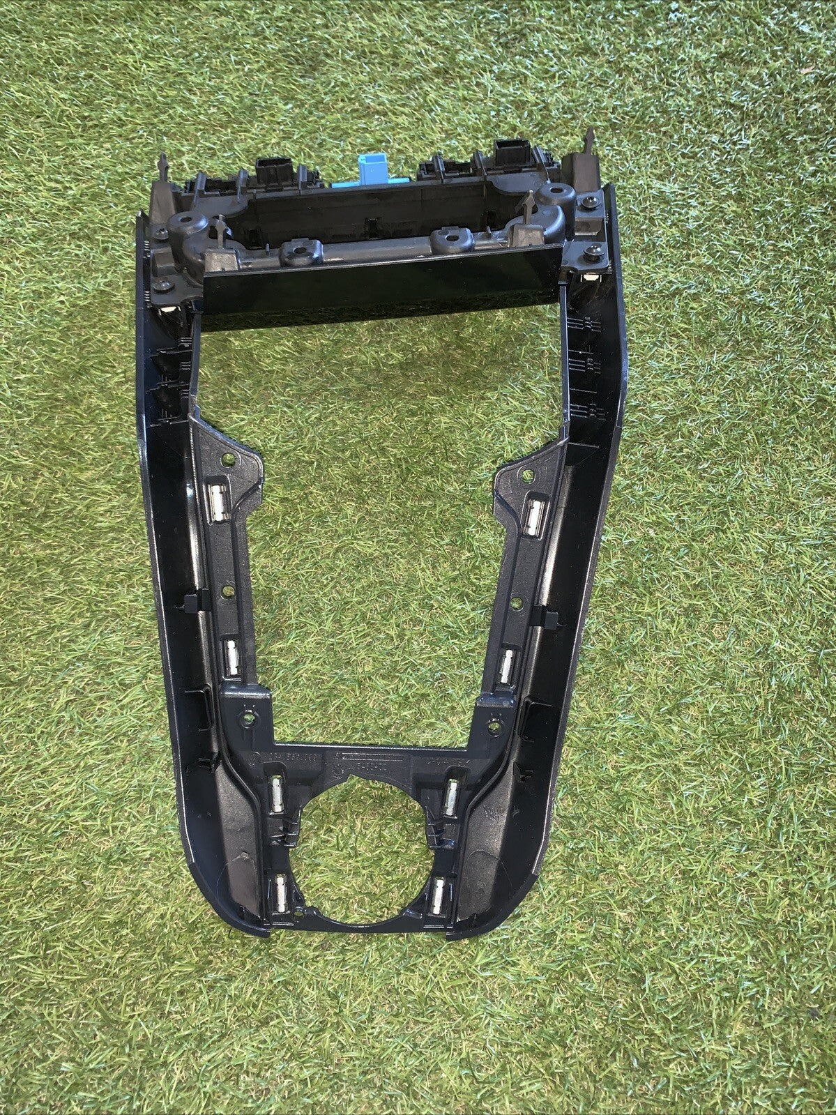 RIVESTIMENTO CONSOLLE CENTRALE VOLKSWAGEN T-Roc Serie 2GA863042