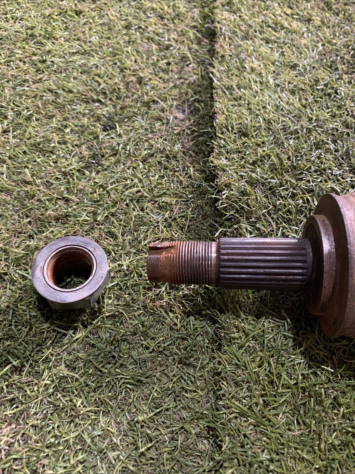 SEMIASSE SEMIALBERO ANTERIORE DESTRO FORD KA 1.2 B 51KW 5M 3P (2010)