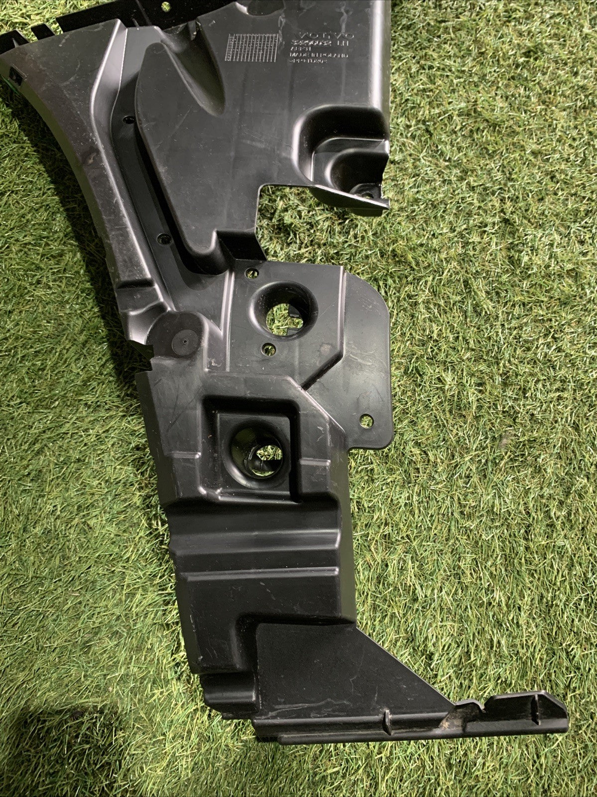 Staffa Paraurti Posteriore Sinistra Volvo XC60 2025 32296032
