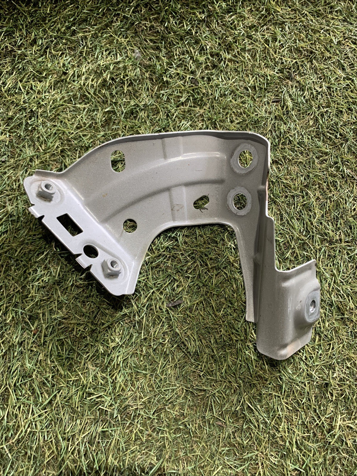 Supporto Parafango Anteriore Destro Volkswagen Polo 2024 2G0821136A