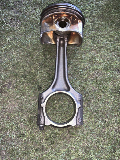 Pistone Motore Con Biella Volkswagen Golf 7 2.0 GTI 245CV 06KBF (1)