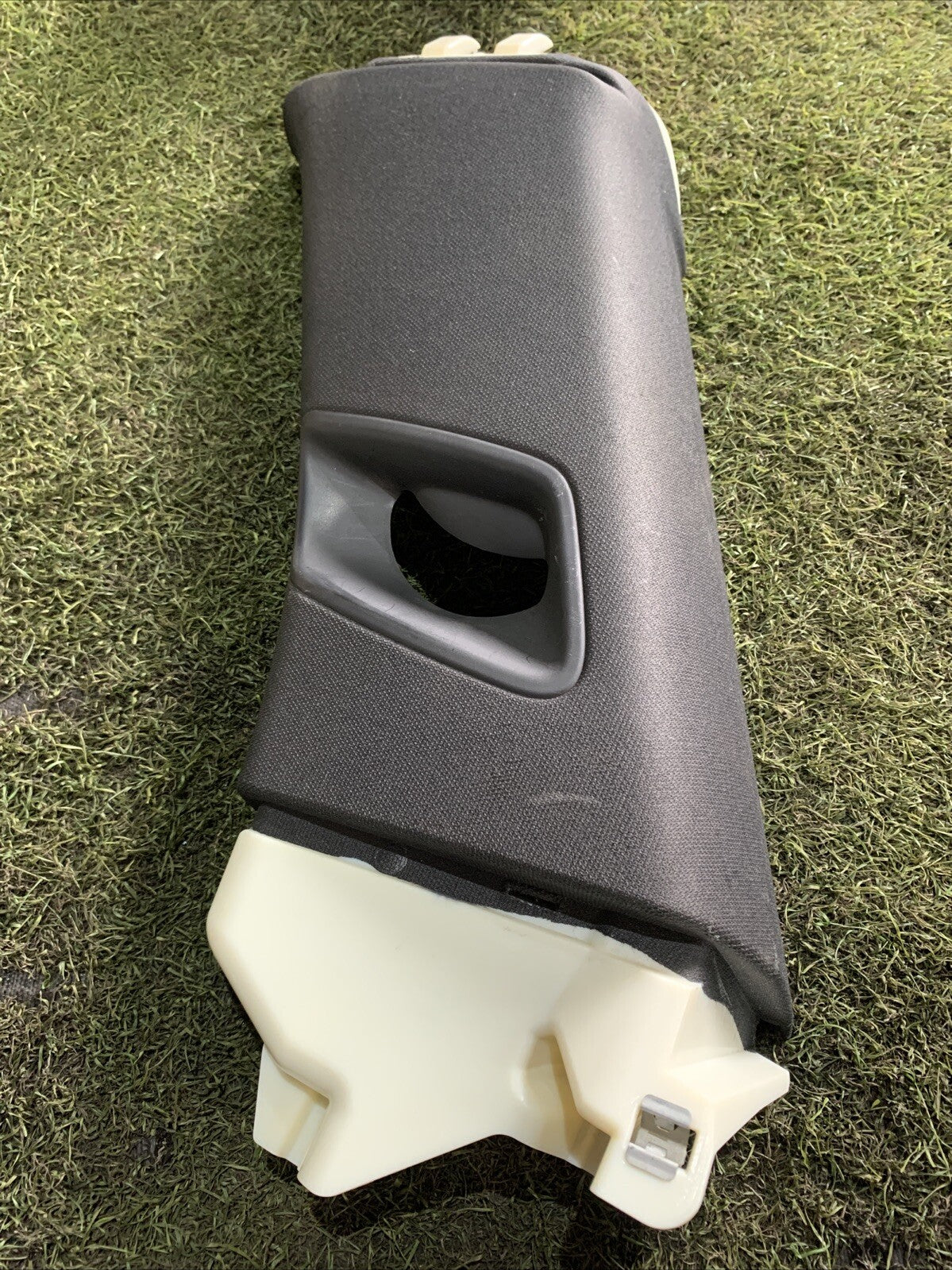 Rivestimento Colonna Posteriore Destra Audi Q7 2016 4M0867288