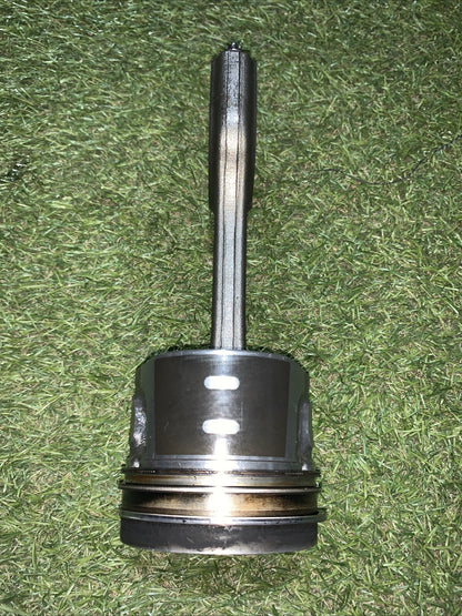 Pistone Motore Peugeot 2008 1.6 Diesel 9H05 1607373680 (2)