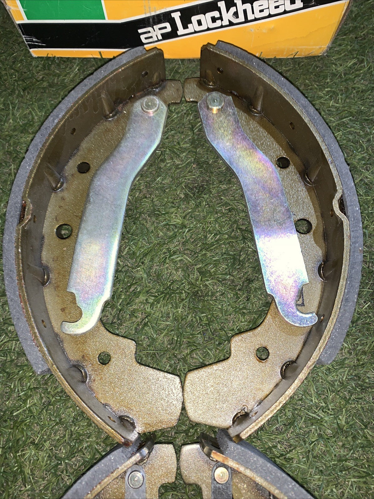 GANASCE FRENO BRAKE SHOE APLOCKHEED PER VOLKSWAGEN LT 28-35 40-55 1124281 LS1305