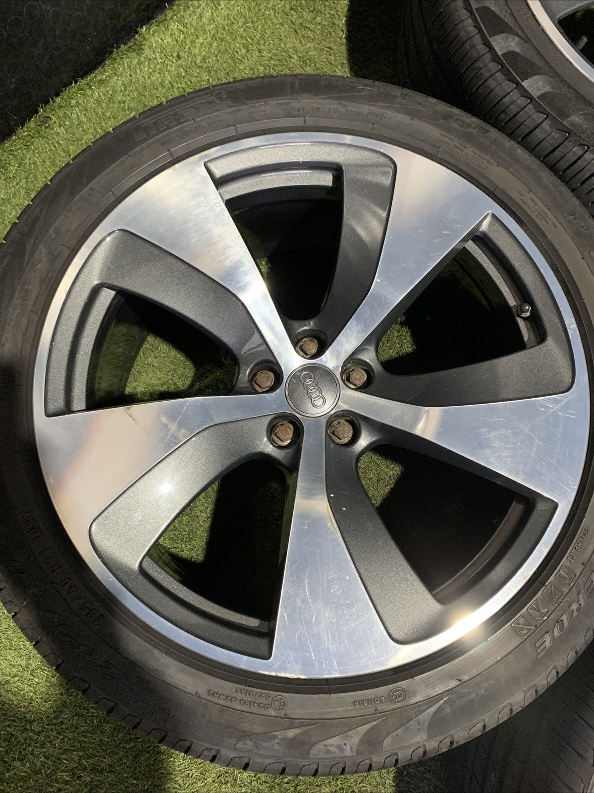 Cerchi In Lega Da 21 Con Gomme Audi Q7 2016 4M0601025E