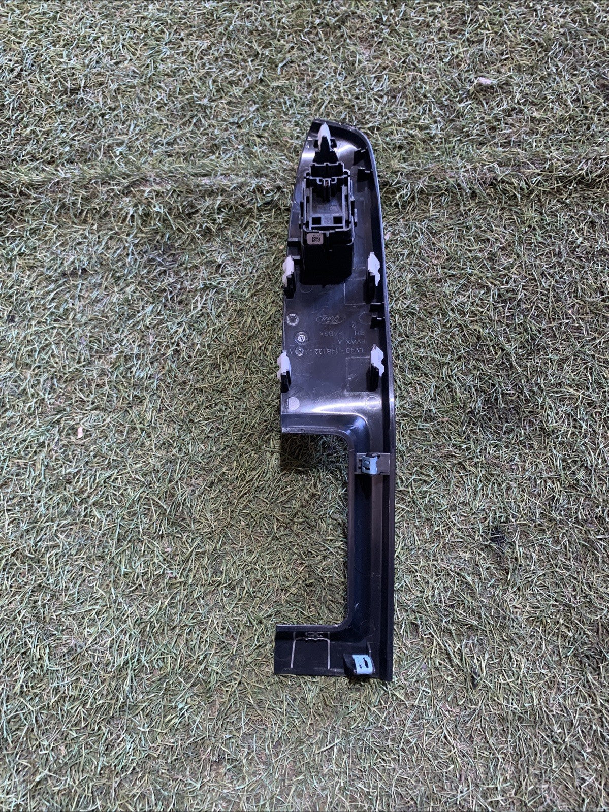PULSANTIERA POSTERIORE DESTRA PER FORD Kuga Serie (DFK) LV4B-14B132-A (19>)