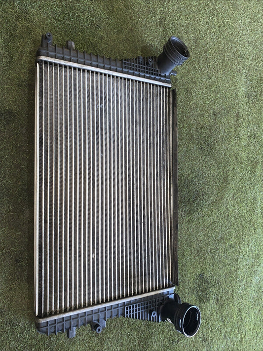 RADIATORE INTERCOOLER VOLKSWAGEN GOLF 5 1.9 1K0145803A