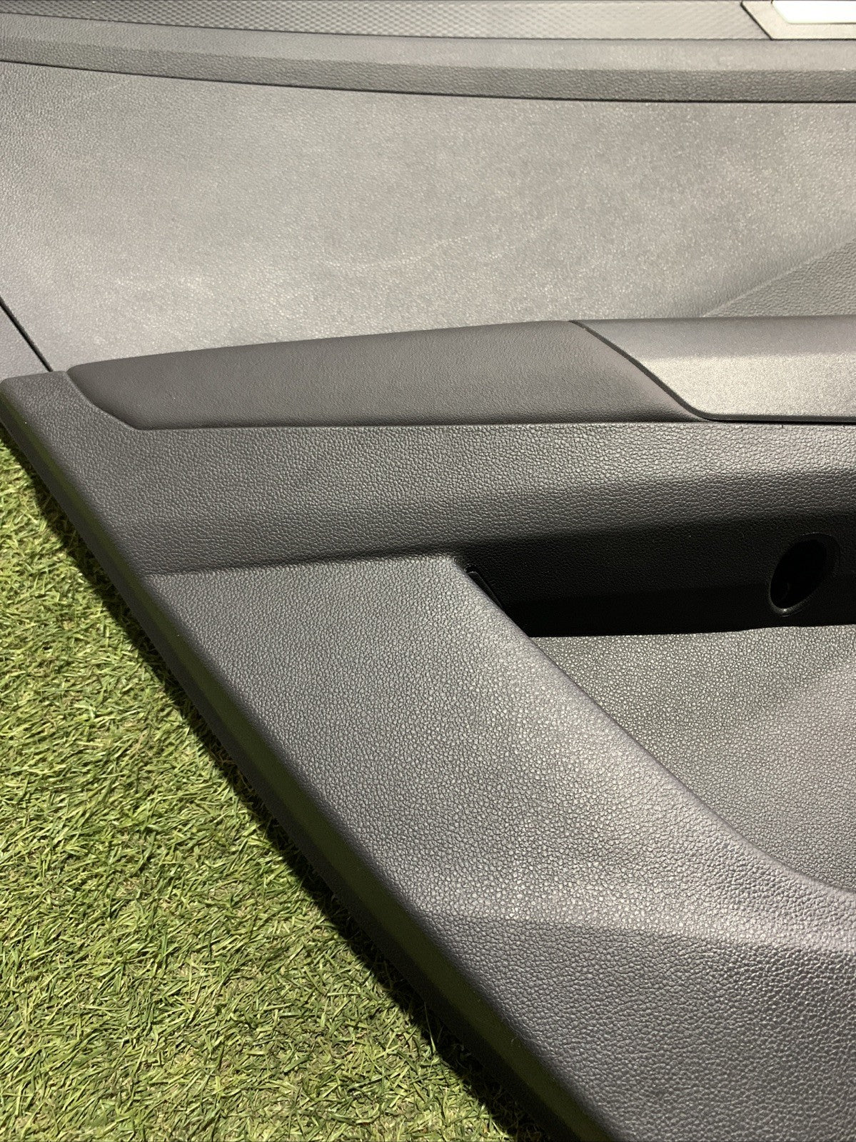 PANNELLO INTERNO PORTA POSTERIORE SINISTRO VOLKSWAGEN T-ROC (2022) 2GA867211