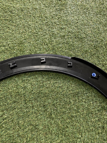 MODANATURA PARAFANGO POST SX PER PEUGEOT 2008 Serie 9825736780 (19>)