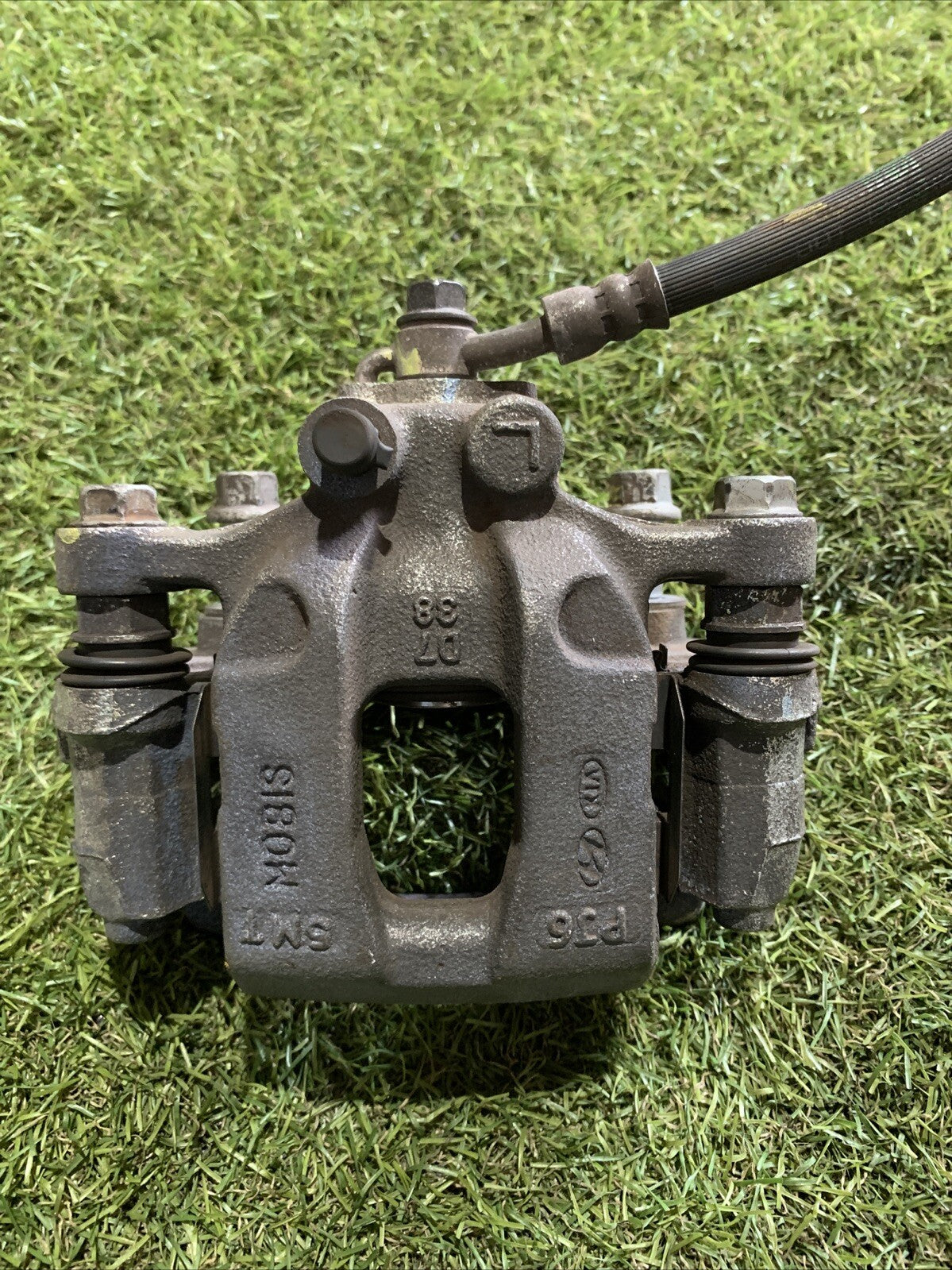 Pinza Freno Posteriore Sinistra Kia Sportage 2017 1.7 Diesel 58210D 3000 (2)