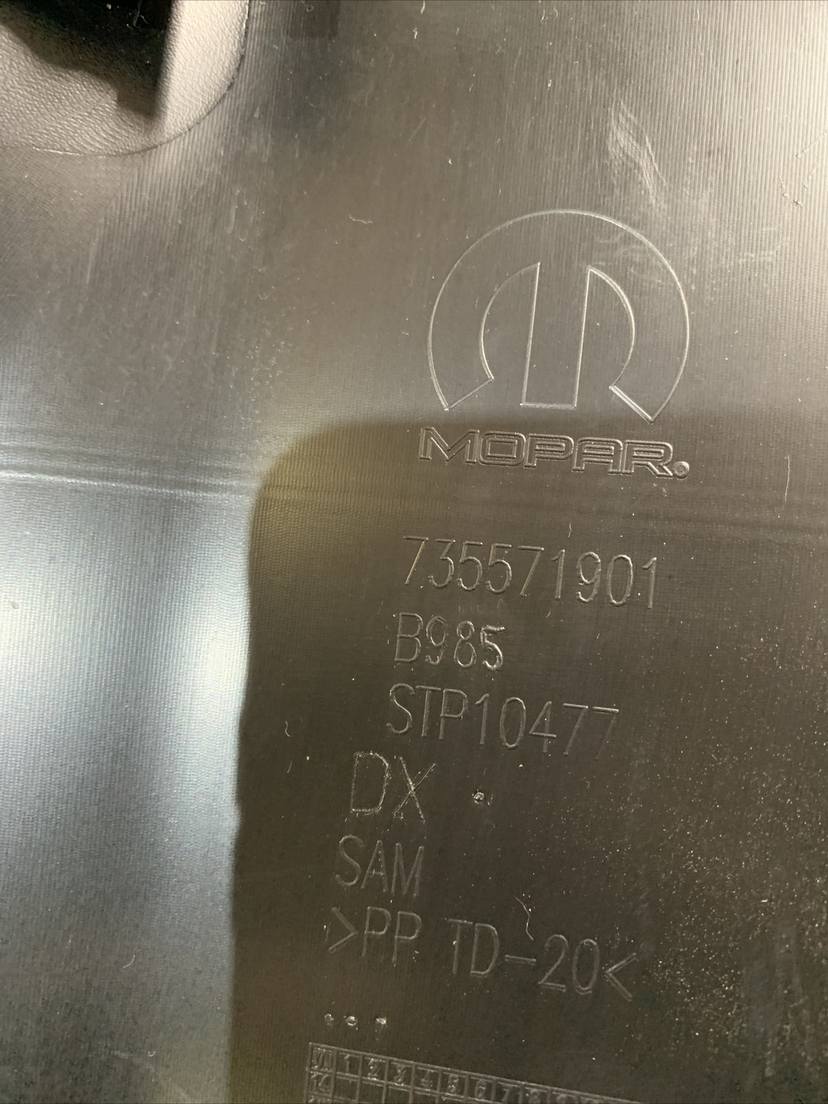 Rivestimento battitacco posteriore destro Fiat 500x (2016) COD:735571901