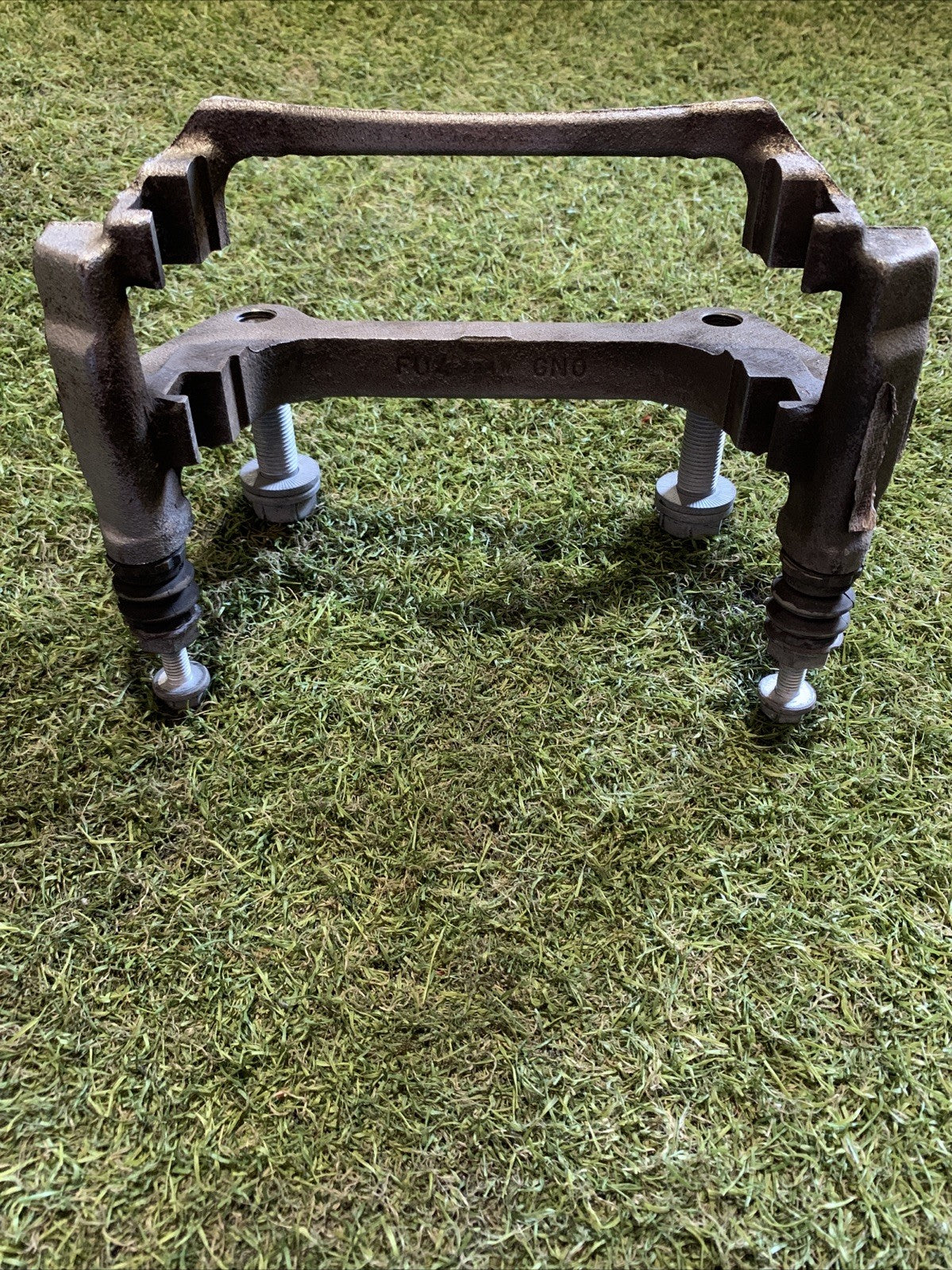 Porta Pinza Freno Anteriore Sinistra Audi Q2 2018 1.6 Diesel 8V0615125A