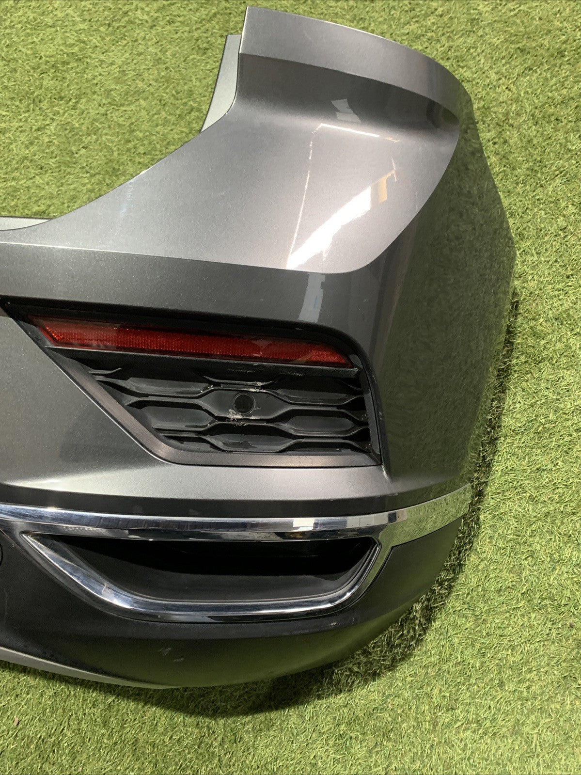 Paraurti Posteriore Con Sensori Di Parcheggio Volkswagen T-roc 2019 (2)