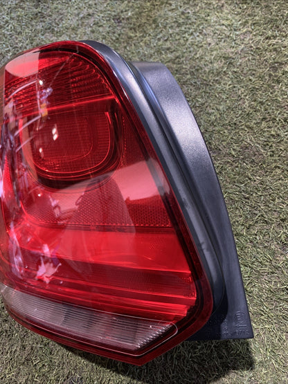 FARO FANALE STOP POSTERIORE SINISTRO VOLKSWAGEN POLO 2014 6R0945095 (2)