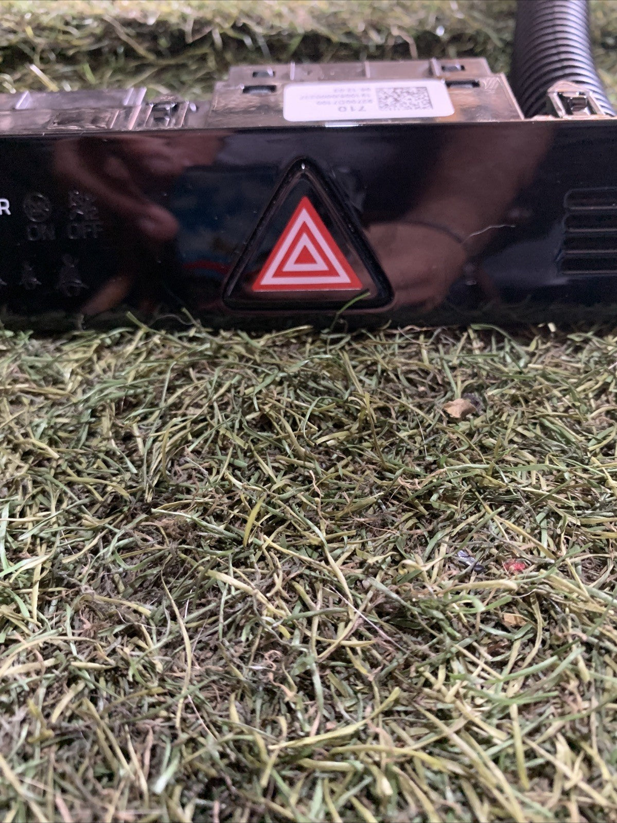PULSANTE LUCI DI EMERGENZA HYUNDAI TUCSON 2019 93700-D7100