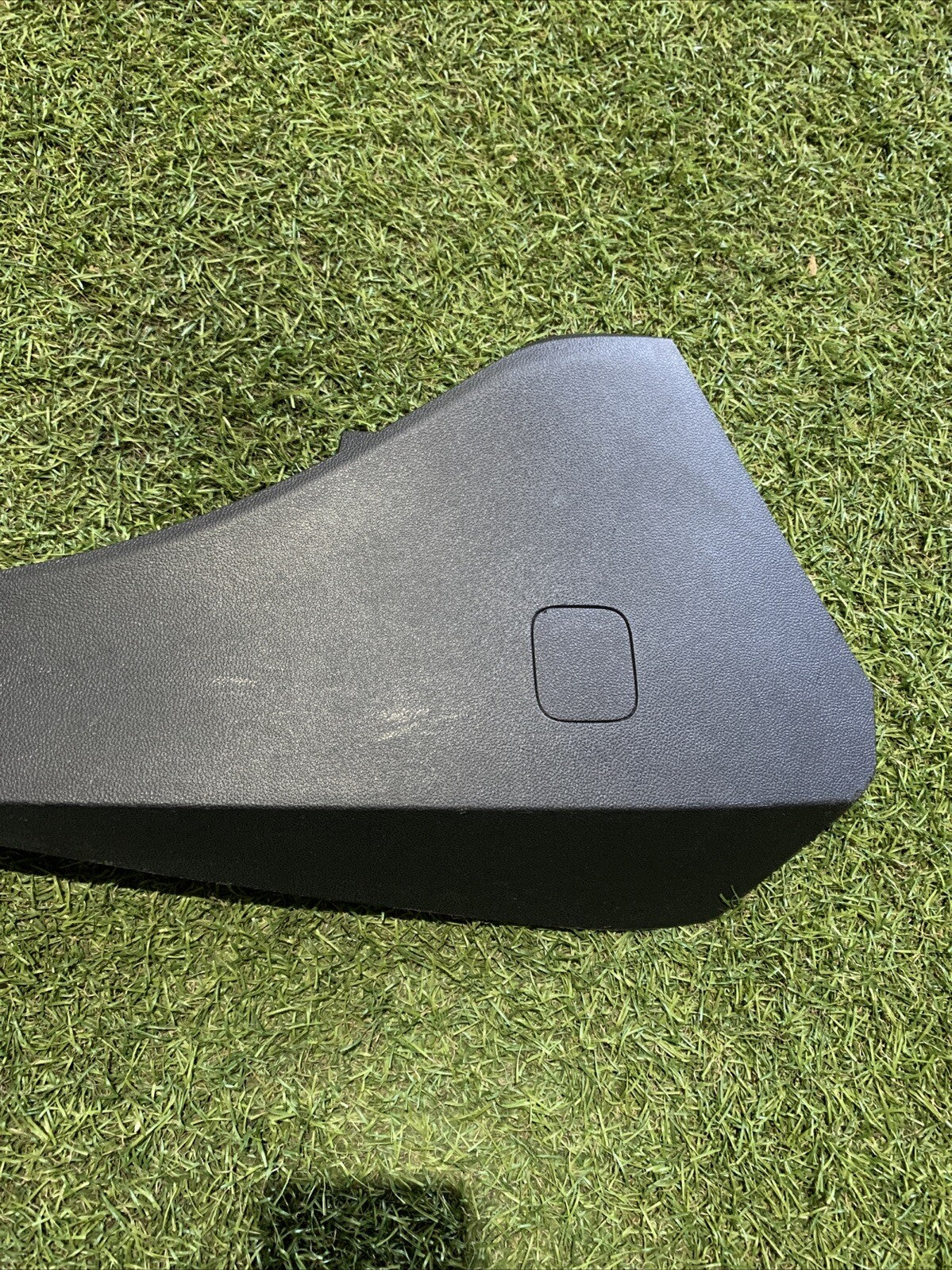 H1BB-A046B26-A RIVESTIMENTO TUNNEL CENTRALE LATO DESTRO FORD FIESTA 2019