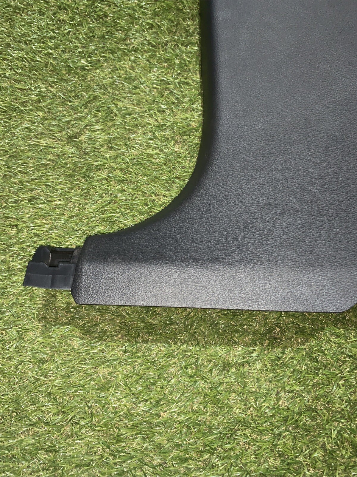 Rivestimento Colonna Inferiore Sinistra Kia Sportage 2023 85836-R2000