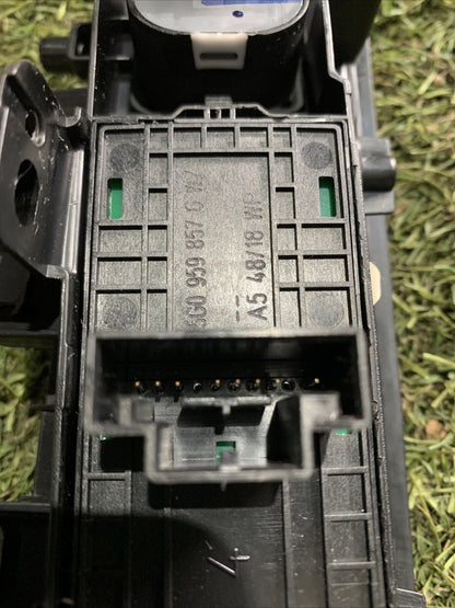 Pulsantiera alzavetro anteriore sinistra Audi A1 GB (2018 )  82B867255