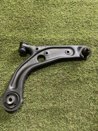 BRACCIO OSCILLANTE ANTERIORE DESTRO FIAT PANDA 3 SERIE DAL 2013 00520139590