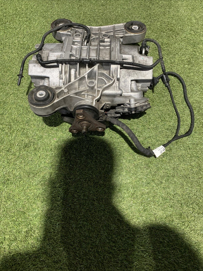 Differenziale Posteriore Volkswagen Golf 8R 2.0 Benzina 08E525010F