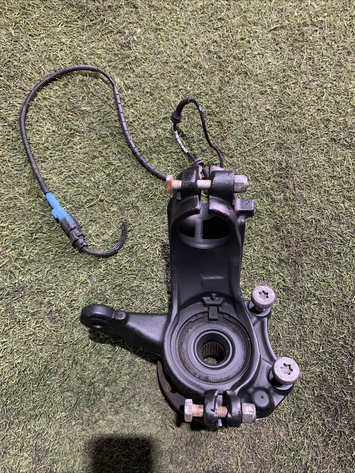 MOZZO MONTANTE FUSELLO ANTERIORE SINISTRO OPEL CROSSLAND X 1.2 BENZINA 3637226