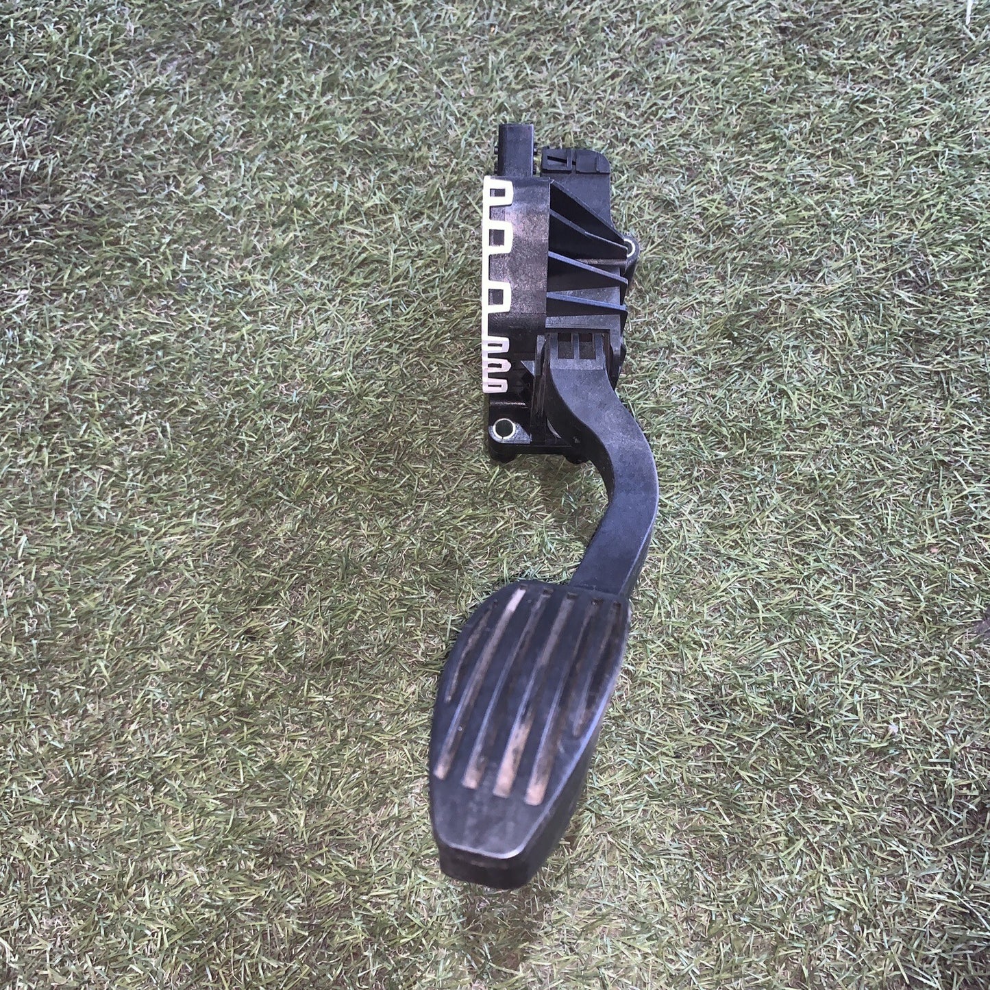 PEDALE ACCELERATORE FIAT Panda 3° Serie 005209784700B (2)