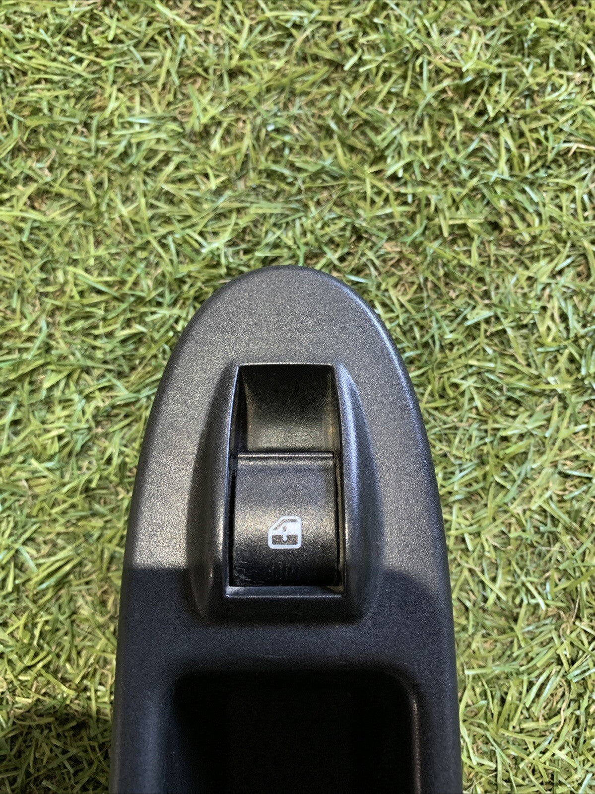 PULSANTIERA ALZACRISTALLO POST SX FIAT 500L (351_352) DAL 2012-, 735521261