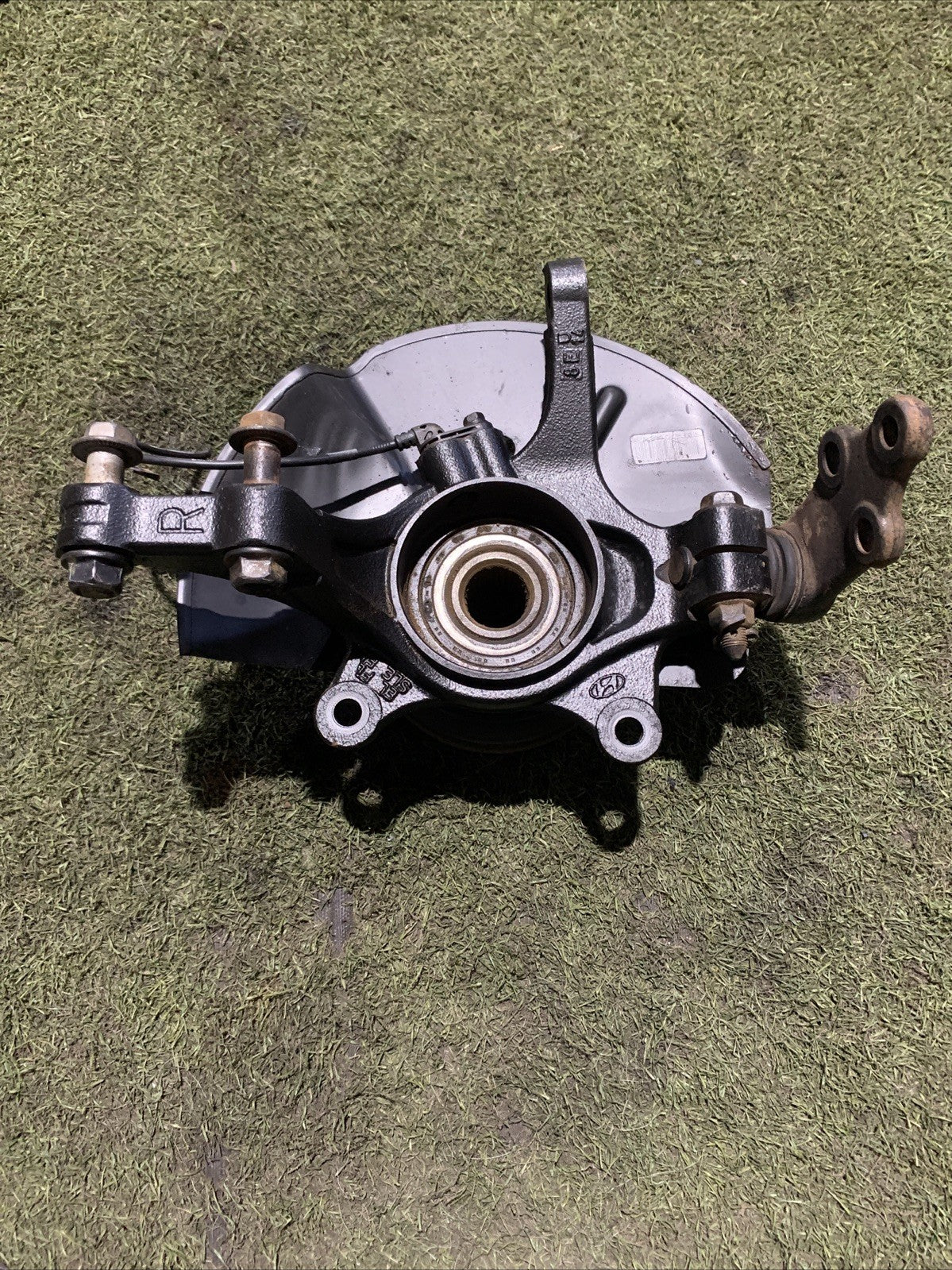 MOZZO MONTANTE FUSELLO ANTERIORE DESTRA HYUNDAI TUCSON 2013-2015 1.7 DIESEL