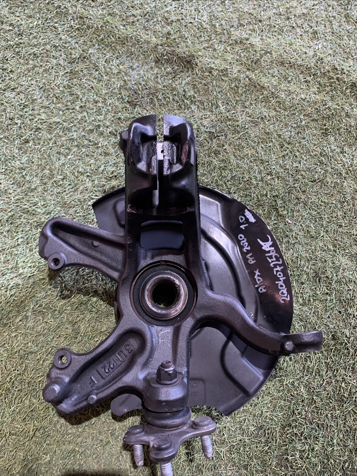 Mozzo Montante Fusello Anteriore Destro Audi A1 2020 1.0 Benzina 2Q0407256AC