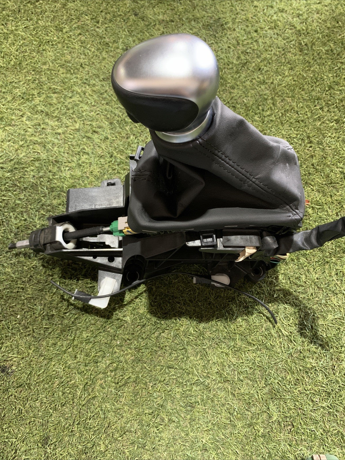 POMELLO LEVA CAMBIO AUTOMATICO TOYOTA C-HR 1.8 HYBRID 75G588-LHD 2018