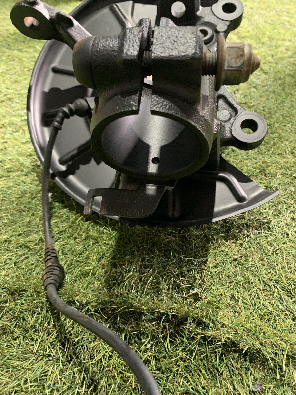 MOZZO MONTANTE FUSELLO ANTERIORE DESTRO VOLKSWAGEN GOLF 6 2009 2.0 DIESEL