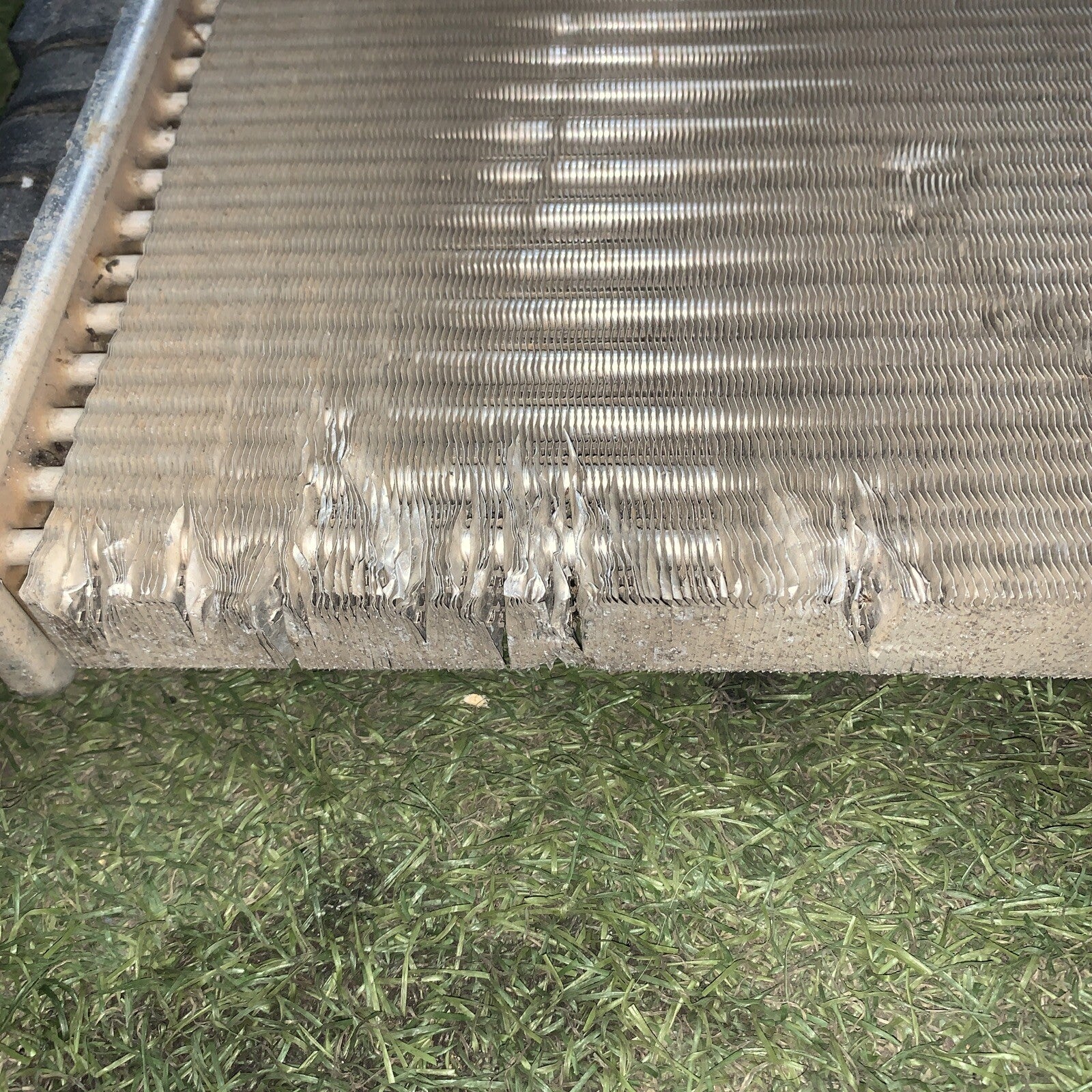 Radiatore acqua 96FB8005LB Ford Fusion 1.2/1.4