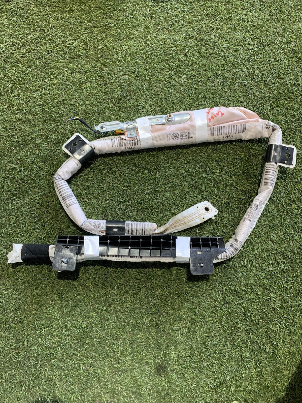 AIRBAG A TENDINA LATO SINISTRO PER VOLKSWAGEN Taigo Serie 2G4880741J (21>)