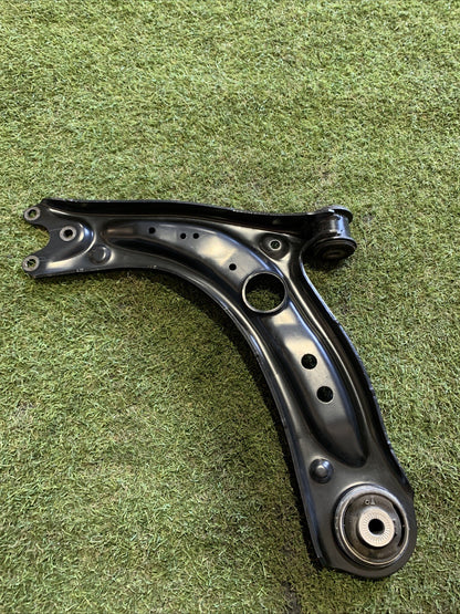 Braccio Oscillante Anteriore Destro Audi Q2 2018 81A407152C