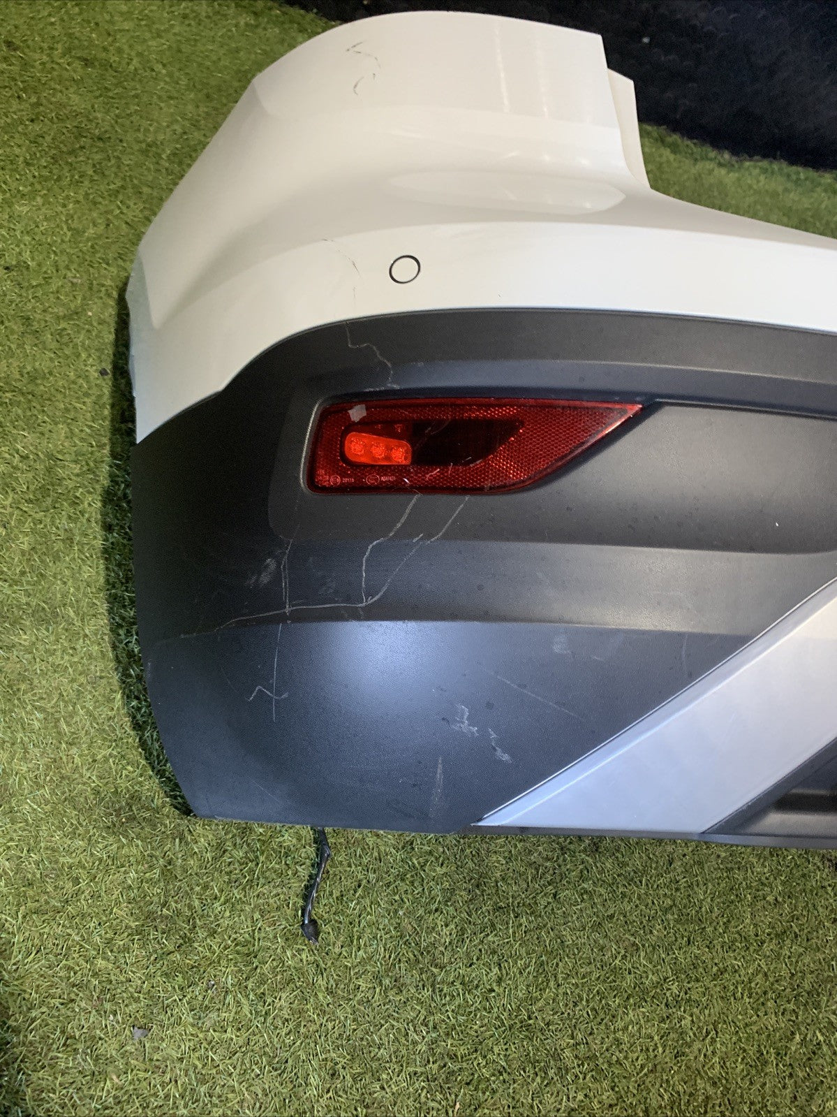 PARAURTI POSTERIORE COMPLETO VOLKSWAGEN T-CROSS  2019 IN POI CON SENSORI