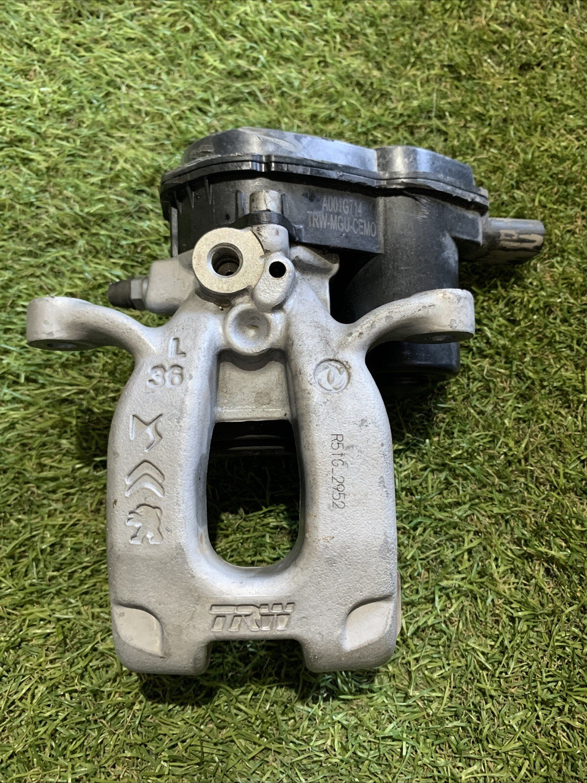 Pinza Freno Posteriore Sinistra Peugeot 208 2022 9842295280