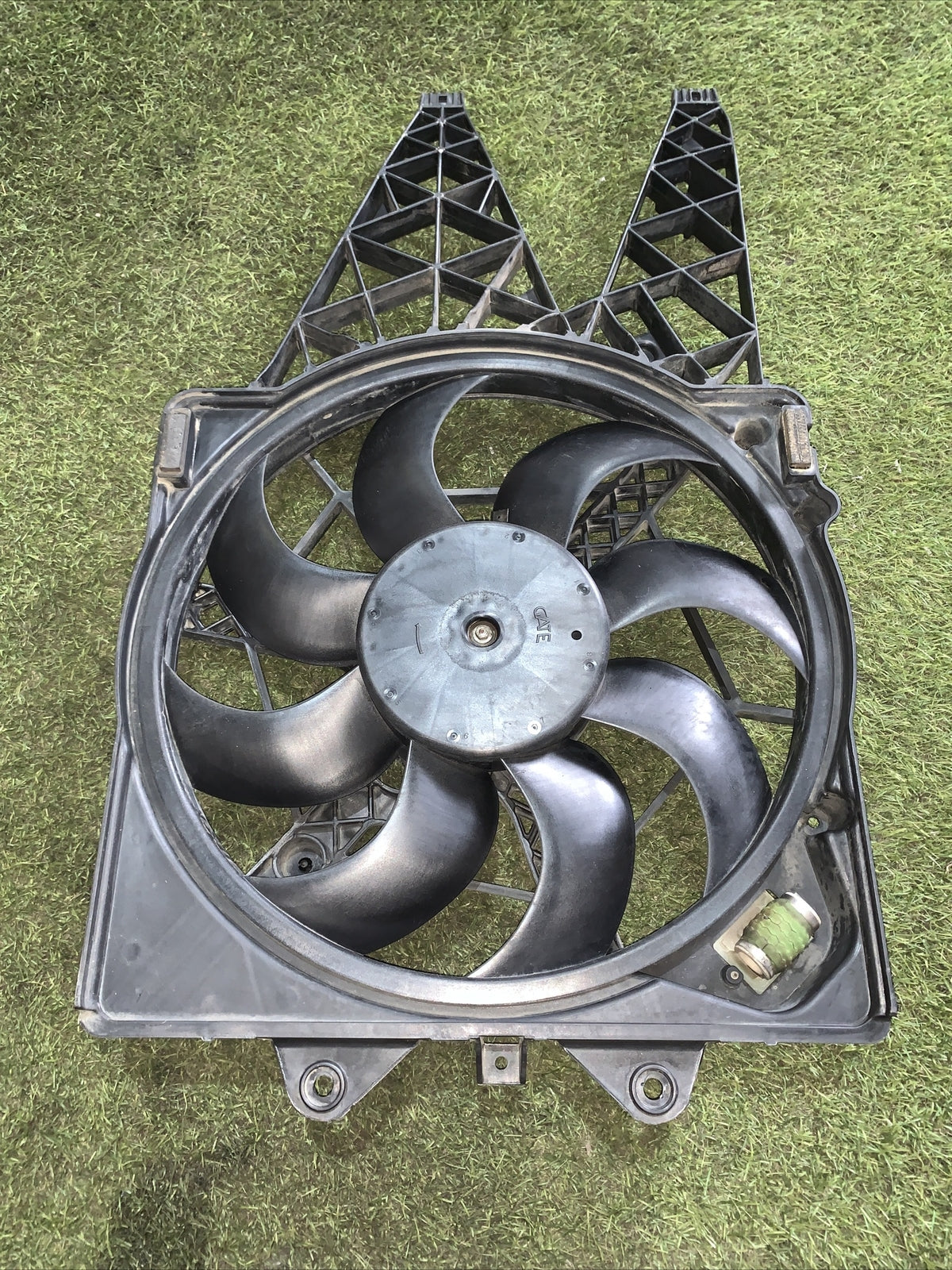 VENTOLA RADIATORE Lancia Delta 882300200 Diesel 1.6 (0710) 1662629