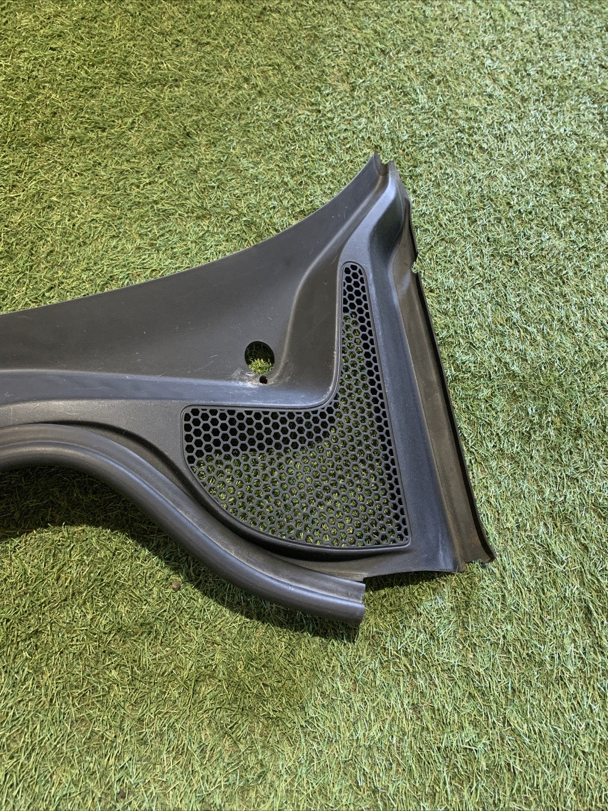 GRIGLIA GOCCIOLATOIO ANT. PER AUDI A1 Sportback (8XA) 8X1819415 (11>14)