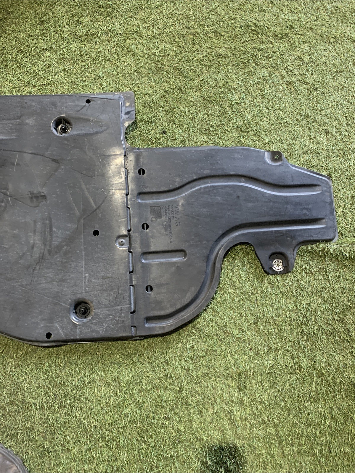 Protezione Sottoscocca Lato Sinistro Volkswagen T-Roc 2023 5WA825101