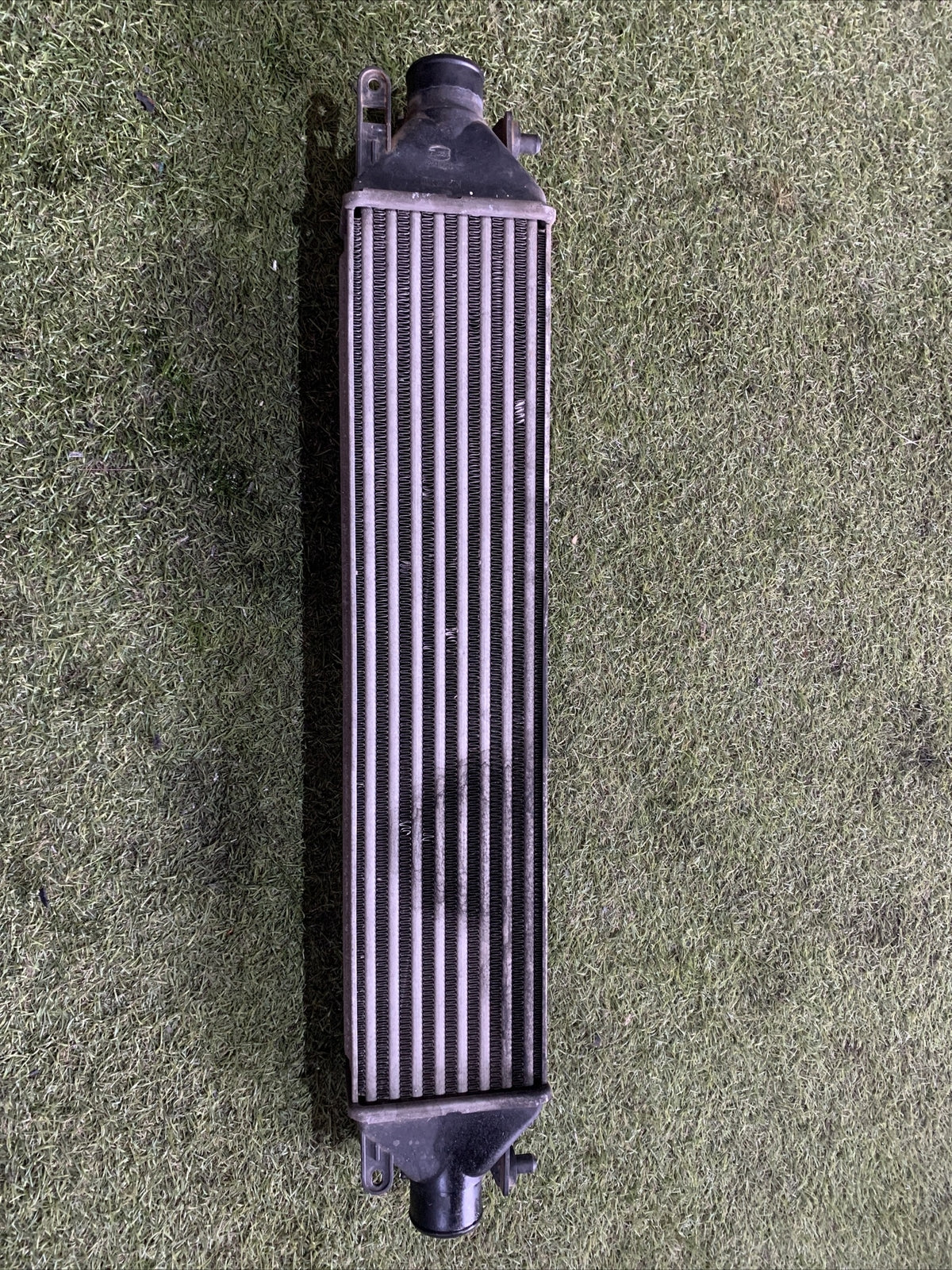 866455500 RADIATORE INTERCOOLER ALFA ROMEO GIULIETTA (191) 1.6 JTD (2)