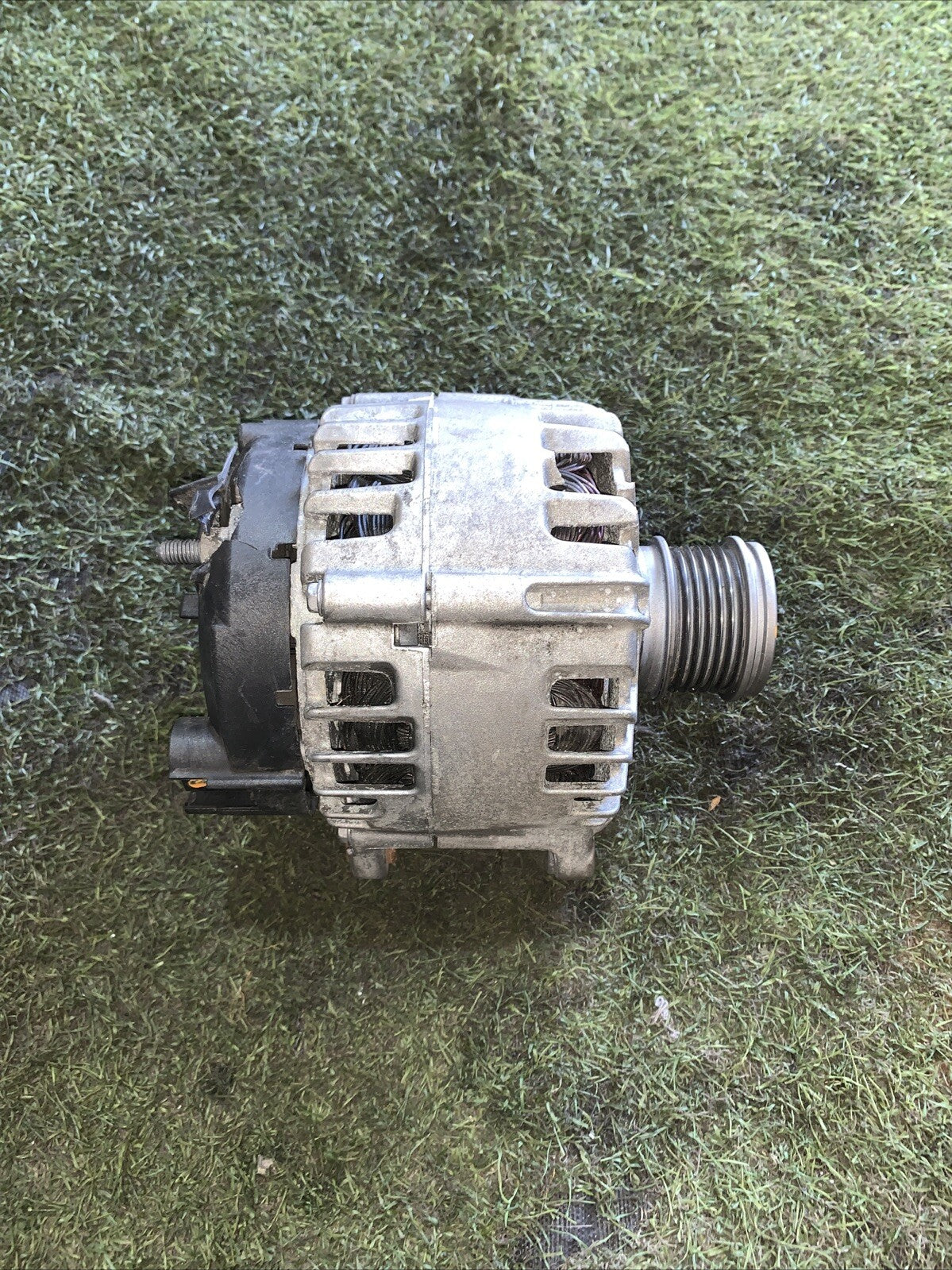 ALTERNATORE VOLKSWAGEN T-Roc Serie 04L903021D 2.0 150CV diesel (2)