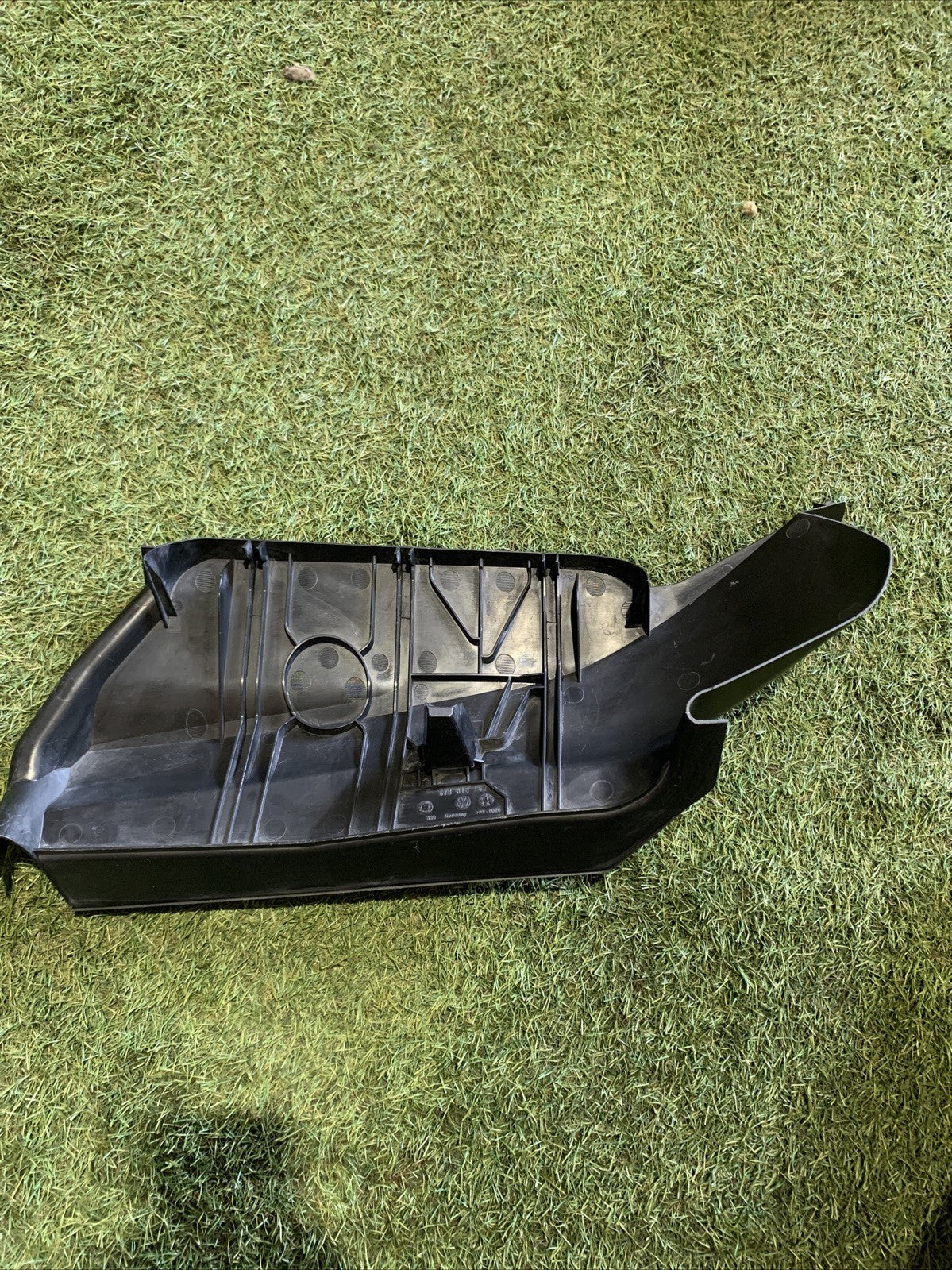 Modanatura Tergicristalli Sinistra Volkswagen T-Roc 5TB815159
