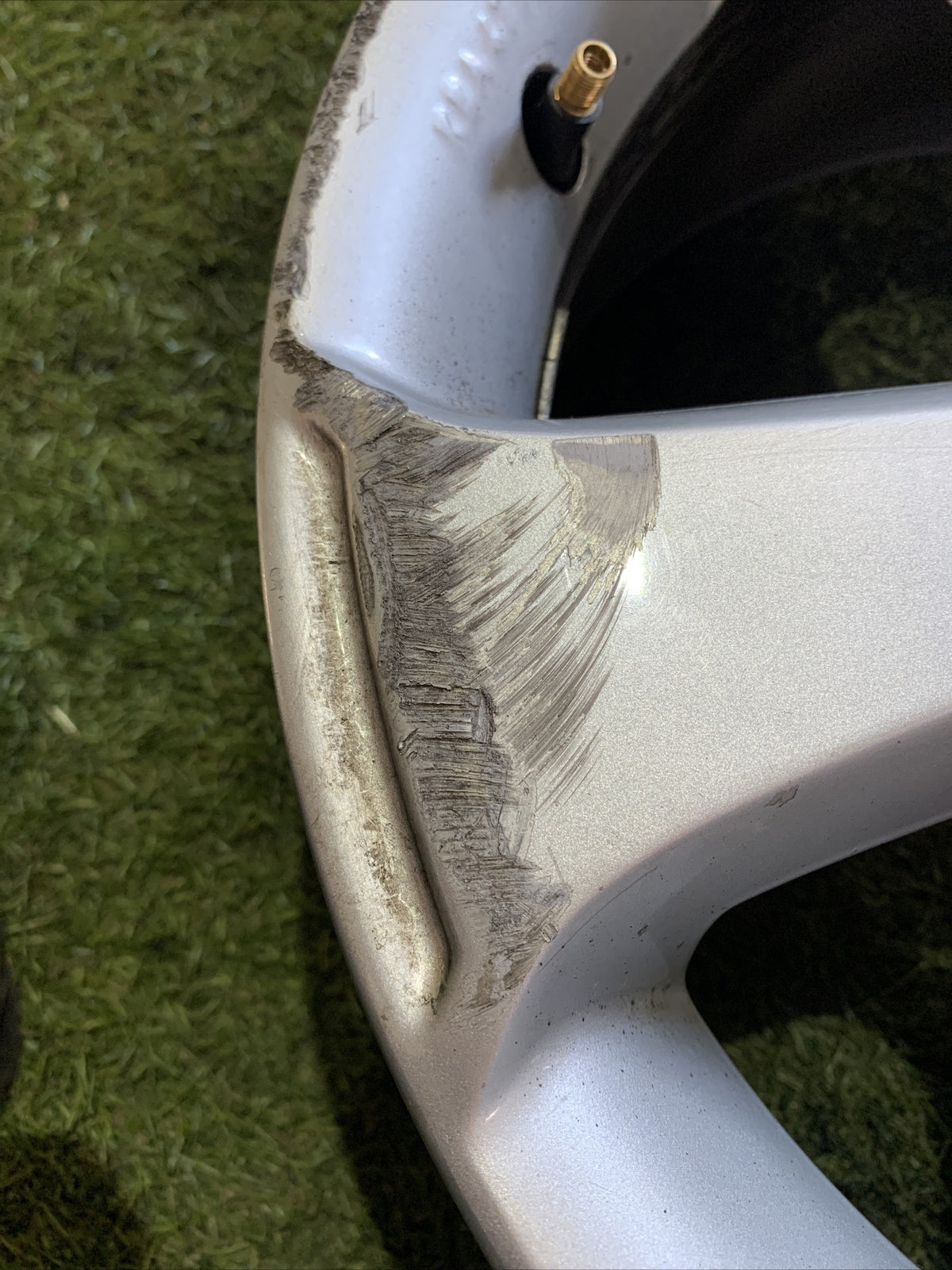 6R0071495A CERCHIO IN LEGA DA 15 POLLICI 5 FORI 6JX15H2ET40 VOLKSWAGEN POLO 6R(3