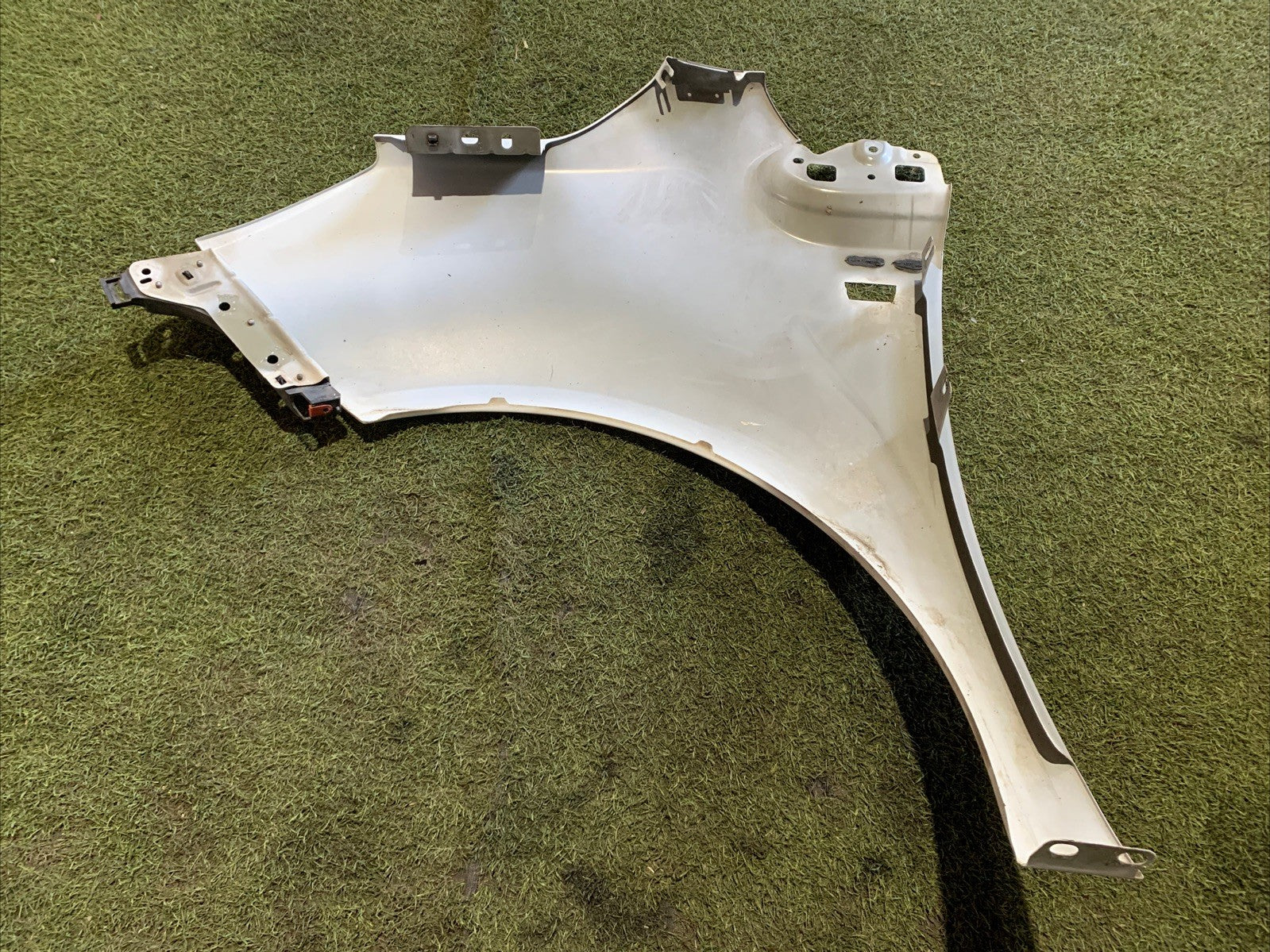 Parafango anteriore destro opel meriva 2010