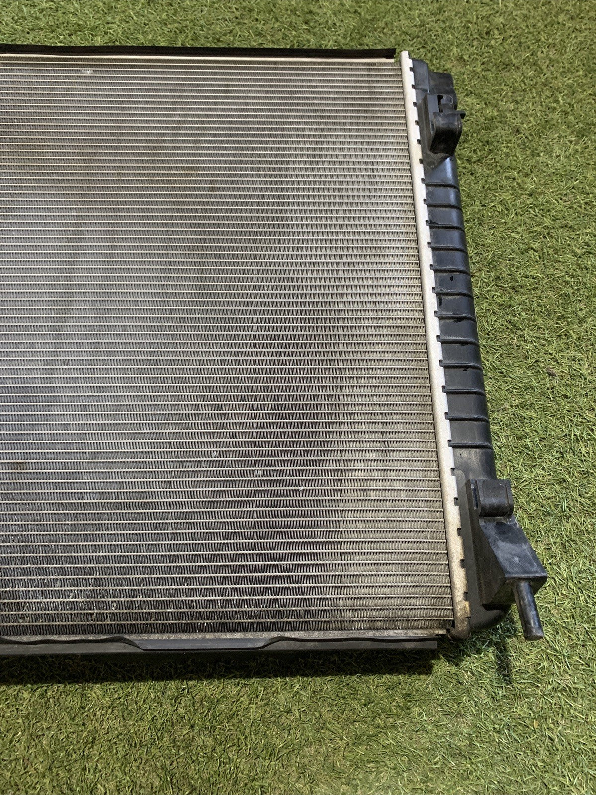 Radiatore Acqua Maserati Levante 16485982